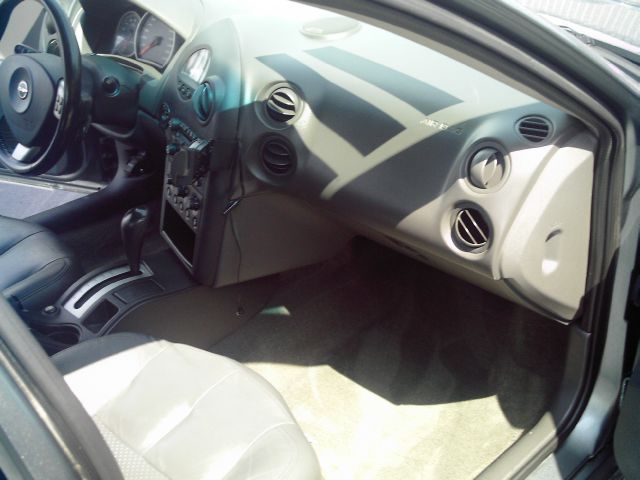 Pontiac Grand Prix 2004 photo 6