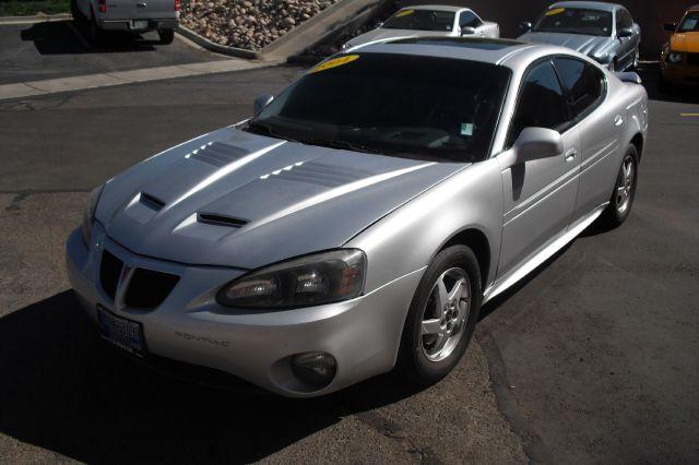 Pontiac Grand Prix 2004 photo 2