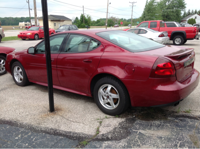 Pontiac Grand Prix 2004 photo 3