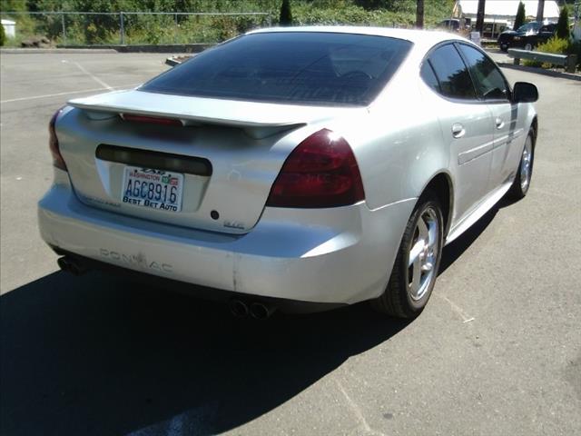 Pontiac Grand Prix 2004 photo 3