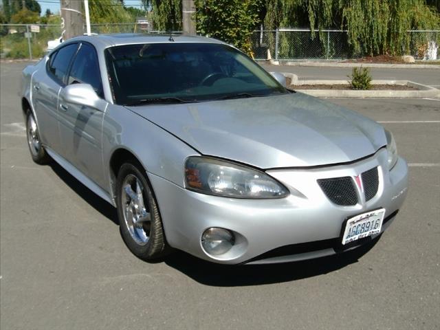 Pontiac Grand Prix 2004 photo 4