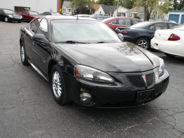 Pontiac Grand Prix 2004 photo 16