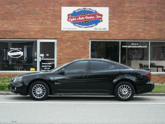 Pontiac Grand Prix 2004 photo 2