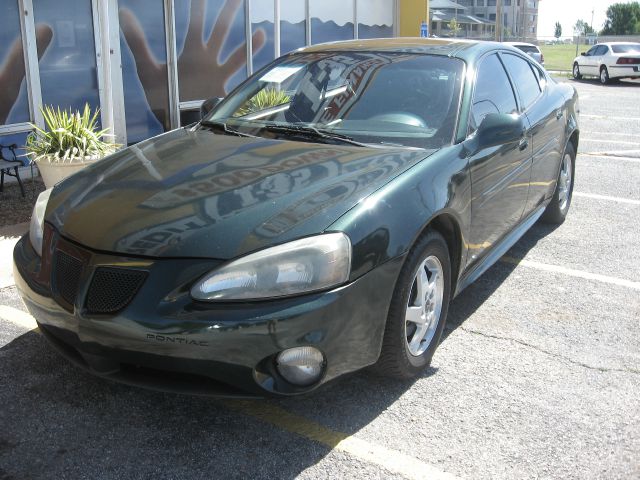 Pontiac Grand Prix 2004 photo 3