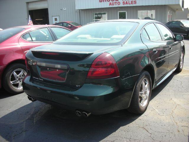 Pontiac Grand Prix 2004 photo 1