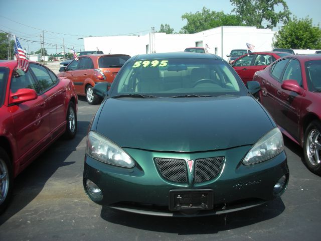 Pontiac Grand Prix 2004 photo 4