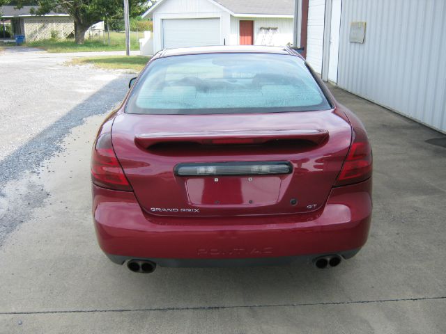 Pontiac Grand Prix 2004 photo 1