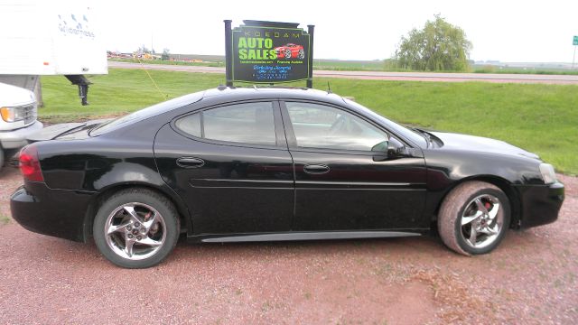 Pontiac Grand Prix 2004 photo 4