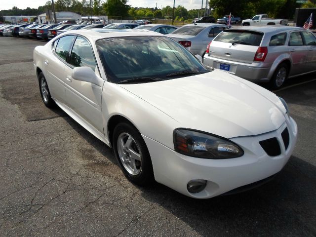 Pontiac Grand Prix 2004 photo 11