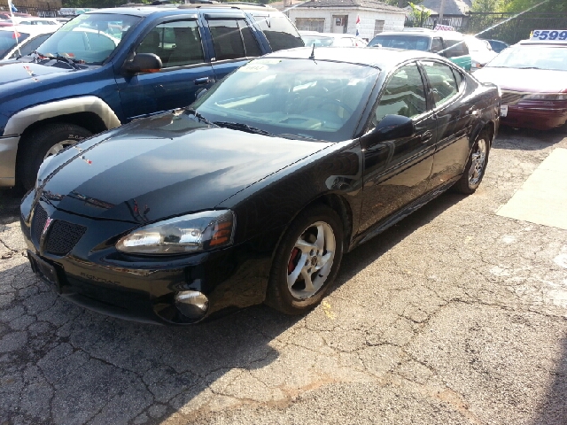 Pontiac Grand Prix 2004 photo 4