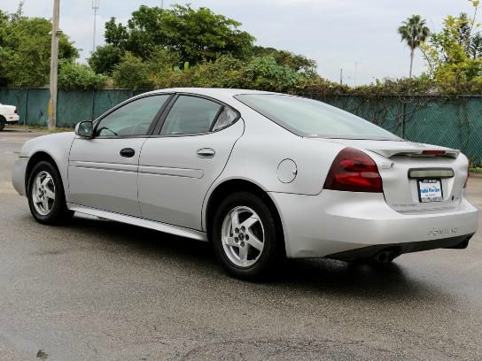 Pontiac Grand Prix 2004 photo 1