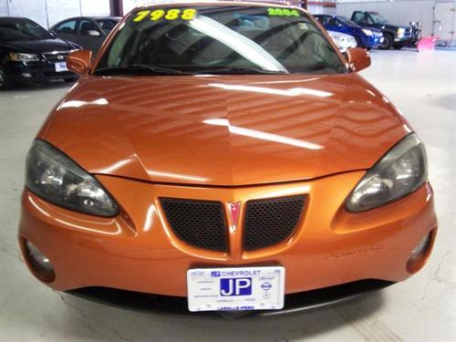 Pontiac Grand Prix 2004 photo 2