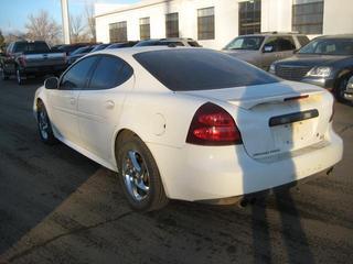 Pontiac Grand Prix 2004 photo 2