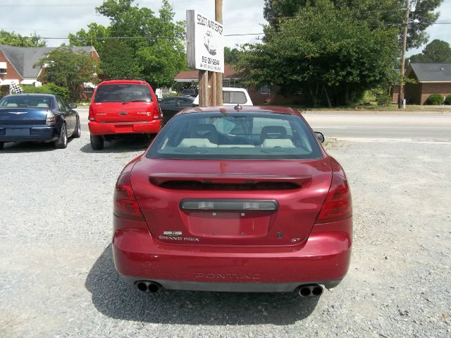 Pontiac Grand Prix 2004 photo 4