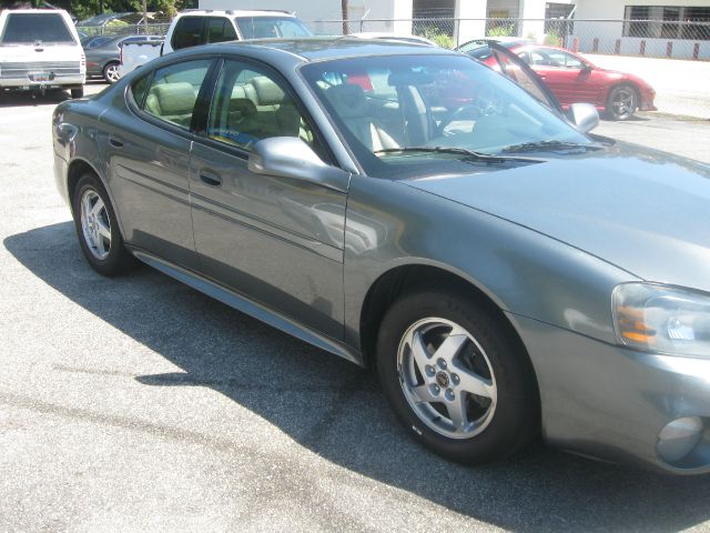 Pontiac Grand Prix 2004 photo 3