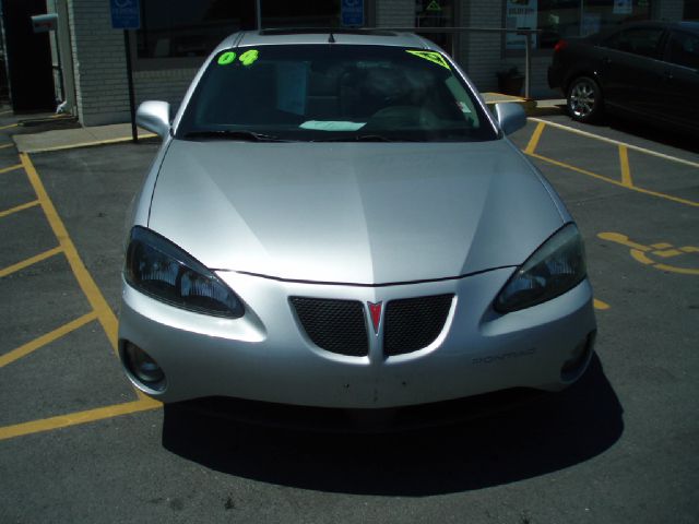 Pontiac Grand Prix 2004 photo 12