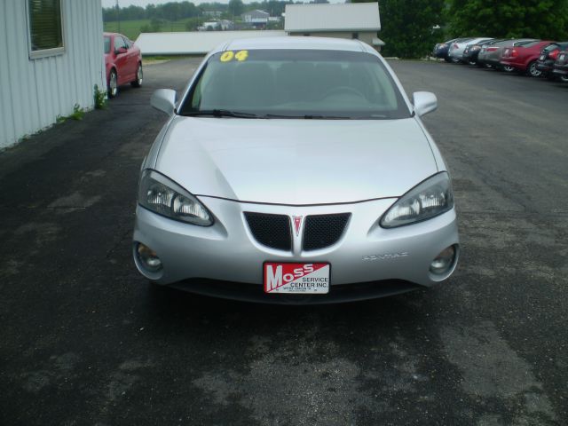 Pontiac Grand Prix 2004 photo 8