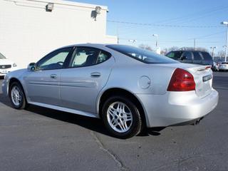 Pontiac Grand Prix 2004 photo 1