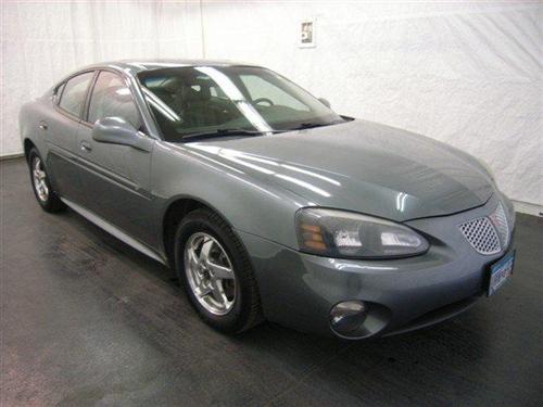 Pontiac Grand Prix 2004 photo 2