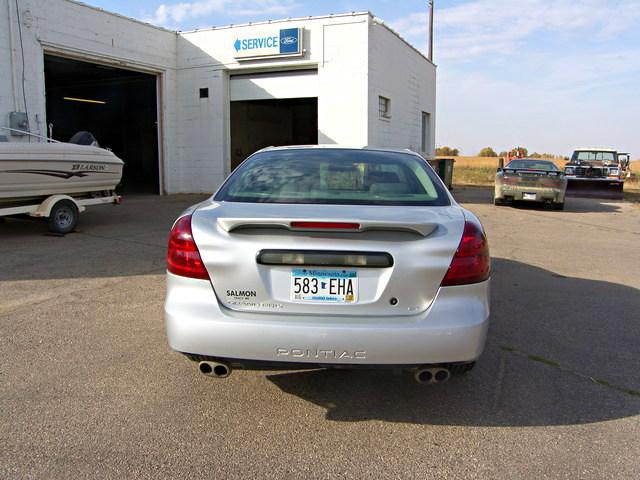 Pontiac Grand Prix 2004 photo 1