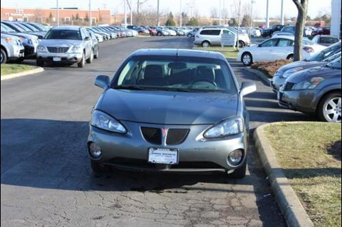 Pontiac Grand Prix 2004 photo 1