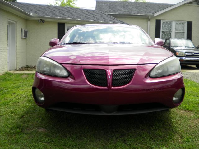 Pontiac Grand Prix 2004 photo 11