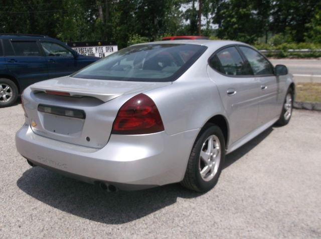 Pontiac Grand Prix 2004 photo 3