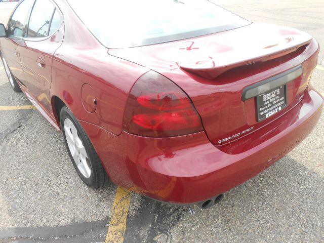 Pontiac Grand Prix Short Box Standard Sedan