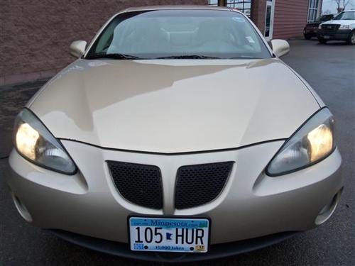 Pontiac Grand Prix 2004 photo 1