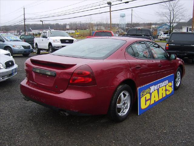 Pontiac Grand Prix 2004 photo 2