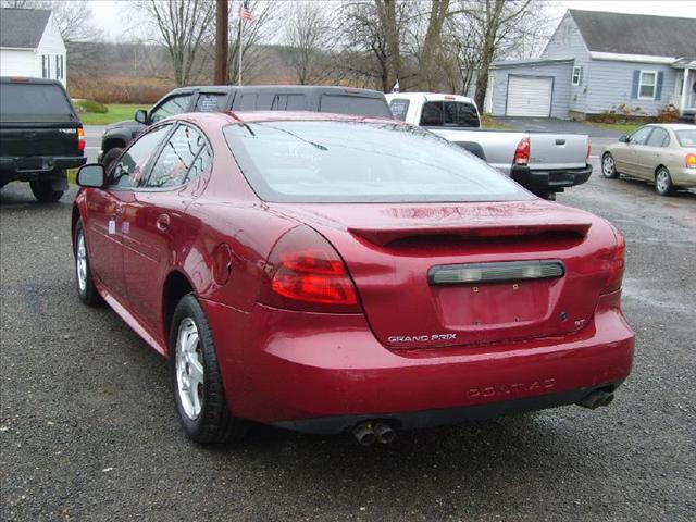 Pontiac Grand Prix 2004 photo 4