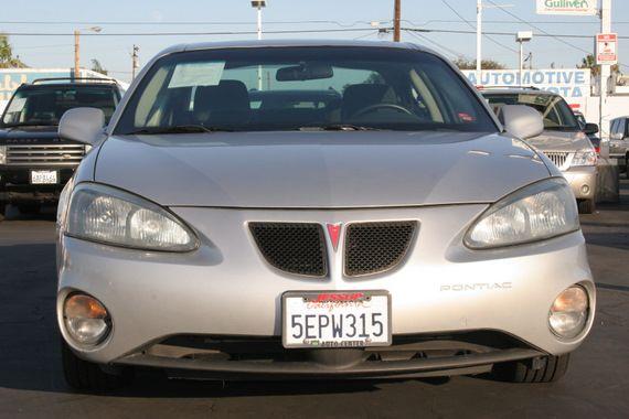 Pontiac Grand Prix 2004 photo 1