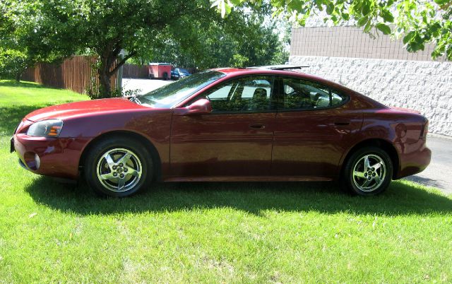 Pontiac Grand Prix 2004 photo 3