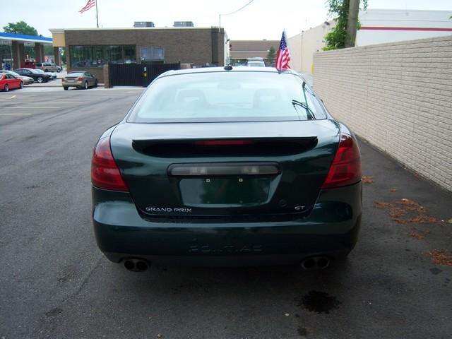 Pontiac Grand Prix 2004 photo 4