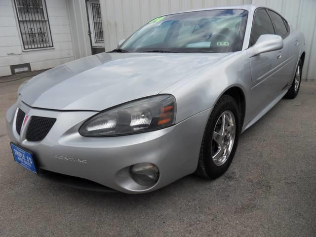 Pontiac Grand Prix 2004 photo 1