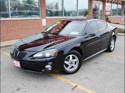 Pontiac Grand Prix 2004 photo 1