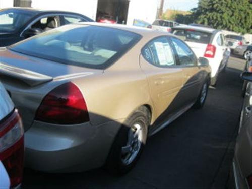 Pontiac Grand Prix 2004 photo 3