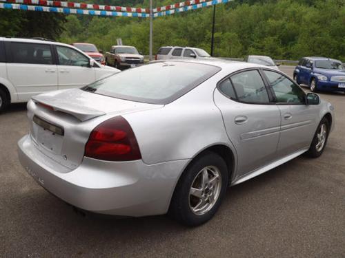 Pontiac Grand Prix 2004 photo 3