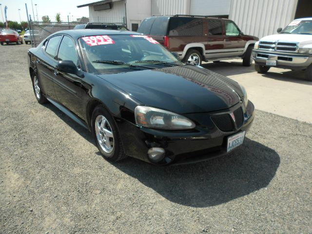 Pontiac Grand Prix 2004 photo 1