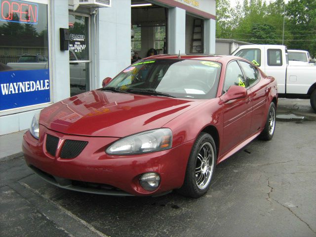 Pontiac Grand Prix 2004 photo 7