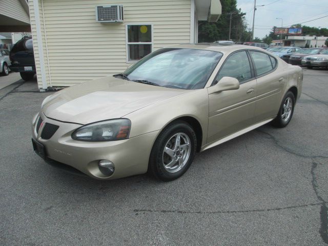 Pontiac Grand Prix 2004 photo 4