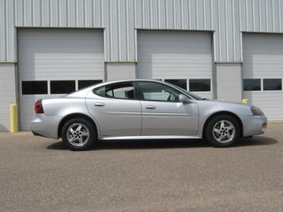 Pontiac Grand Prix 2004 photo 3