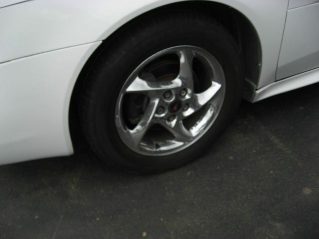 Pontiac Grand Prix 2004 photo 13