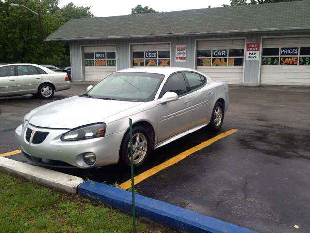 Pontiac Grand Prix 2004 photo 1