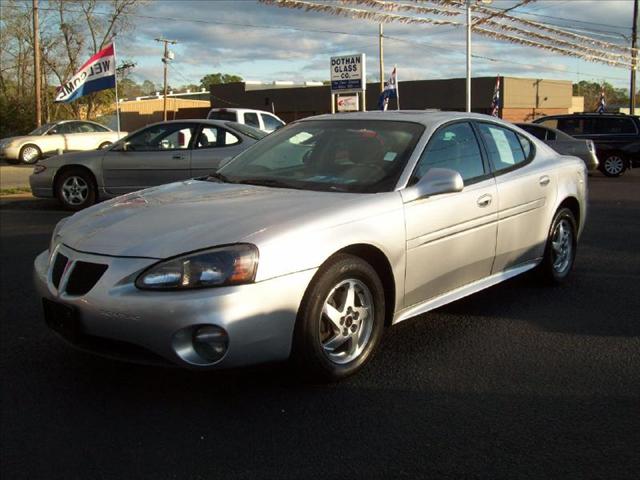 Pontiac Grand Prix 2004 photo 2