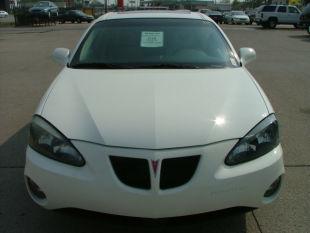 Pontiac Grand Prix 2004 photo 1