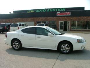 Pontiac Grand Prix 2004 photo 2