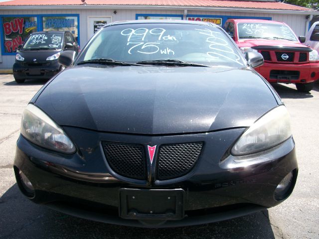 Pontiac Grand Prix 2004 photo 10