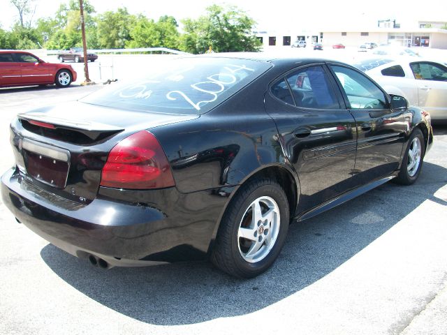 Pontiac Grand Prix 2004 photo 5