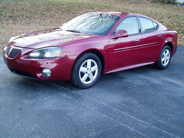 Pontiac Grand Prix 2004 photo 3